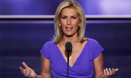Top 20 Most Beautiful Female Fox News Anchors of All Time | Everything