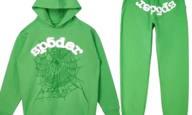 Sp5der Tracksuit-An Ideal Mix of Style and Usefulness